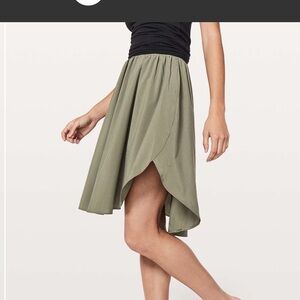 Lululemon The Everyday Skirt Size 10 Sage Green
